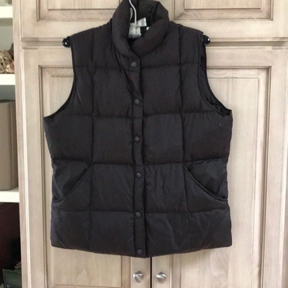 Lands' End Jackets & Blazers - Lands’ End super dark brown puffer vest sz S